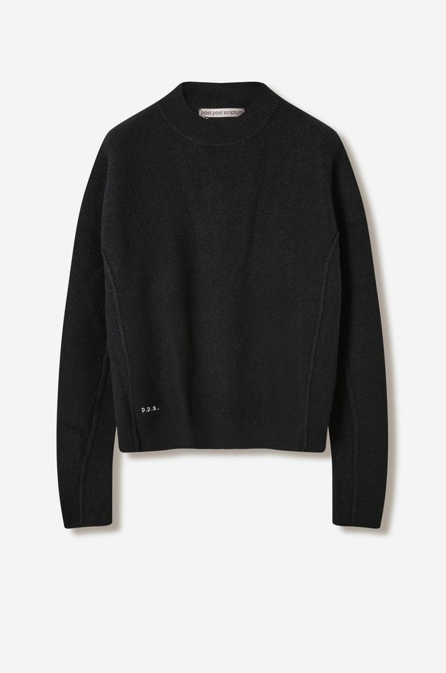 Объемный свитер из шерсти