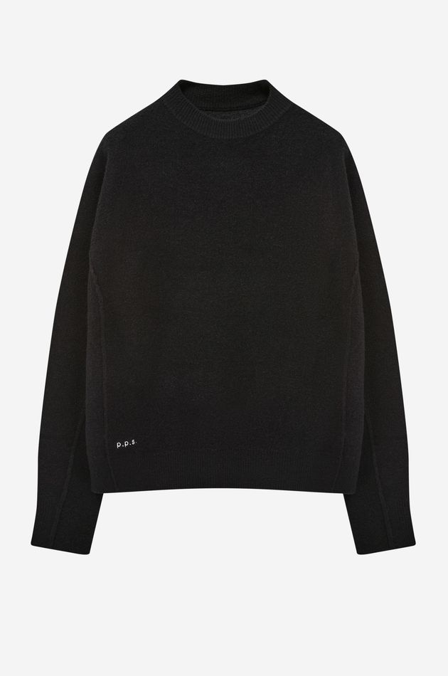 Объемный свитер из шерсти